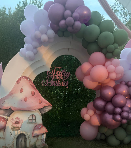 Scalloped Backdrop